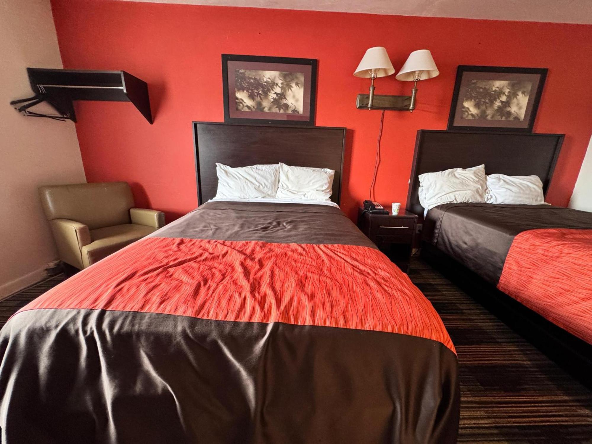 Oyo Palm Leaf Motel Ashland Extérieur photo